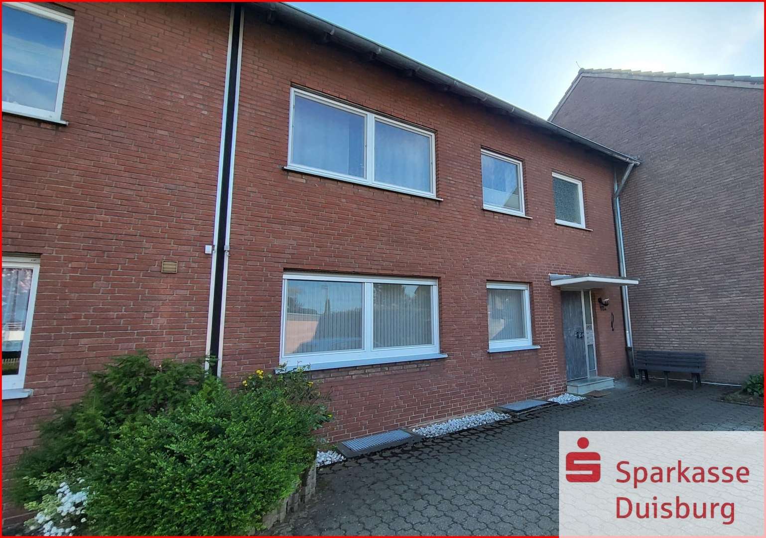 Vorderansicht - Dachgeschosswohnung in 47228 Duisburg mit 58m² als Kapitalanlage kaufen