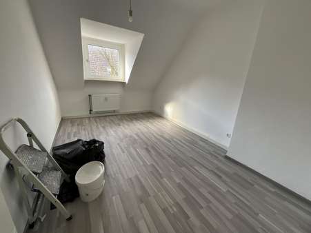 Arbeitszimmer - Dachgeschosswohnung in 46045 Oberhausen mit 47m² kaufen