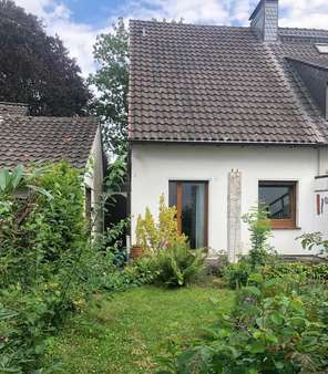 Rückansicht - Doppelhaushälfte in 47269 Duisburg mit 96m² kaufen