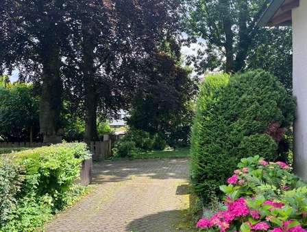 Zufahrt - Doppelhaushälfte in 47269 Duisburg mit 96m² kaufen