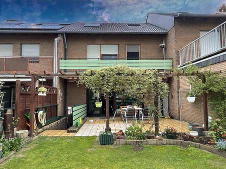 Rückansicht Rückansicht - Reihenmittelhaus in 47495 Rheinberg mit 111m² kaufen