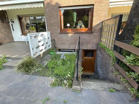 Kellerabgang - Reihenendhaus in 47228 Duisburg mit 115m² kaufen