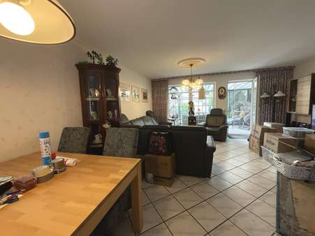 Wohnzimmer Wohnzimmer - Reiheneckhaus in 47229 Duisburg mit 130m² kaufen