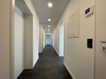 Flur/Eingangsbereich Wohnung Haus Nr. 24 - Erdgeschosswohnung in 47259 Duisburg mit 127m² kaufen