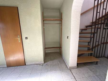 Garderobe Garderobe - Reihenmittelhaus in 47249 Duisburg mit 94m² kaufen