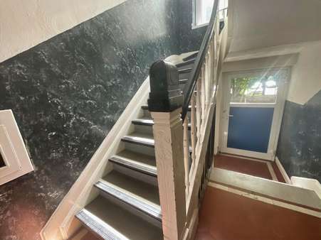 Treppenhaus Treppenhaus - Erdgeschosswohnung in 47057 Duisburg mit 66m² kaufen