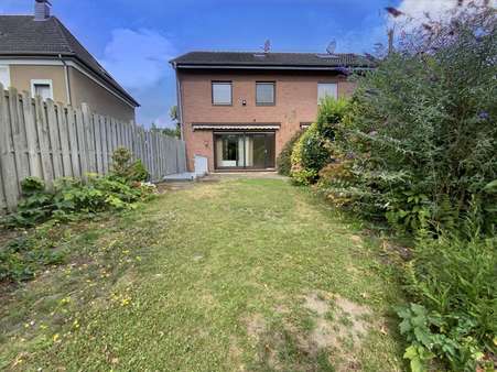 Rückansicht - Reihenendhaus in 47228 Duisburg mit 115m² kaufen