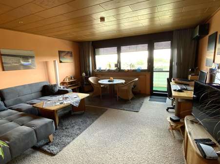 Wohnzimmer Wohnzimmer - Etagenwohnung in 47475 Kamp-Lintfort mit 81m² kaufen