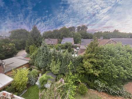 Ausblick - Dachgeschosswohnung in 46539 Dinslaken mit 76m² kaufen