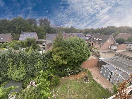 Ausblick - Dachgeschosswohnung in 46539 Dinslaken mit 76m² kaufen