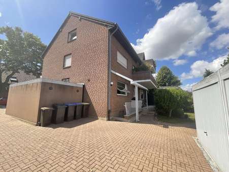 Seitenansicht - Dachgeschosswohnung in 46539 Dinslaken mit 76m² kaufen