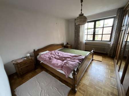 Schlafzimmer - Zweifamilienhaus in 47239 Duisburg mit 146m² kaufen