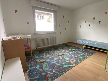 Schlafzimmer - Mehrfamilienhaus in 47179 Duisburg mit 197m² als Kapitalanlage kaufen