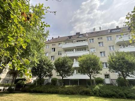 Rückansicht - Etagenwohnung in 47051 Duisburg mit 66m² kaufen