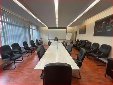 Besprechungsraum - Büro in 47198 Duisburg mit 250m² kaufen