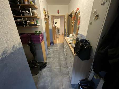 Diele - Zweifamilienhaus in 46119 Oberhausen mit 150m² kaufen