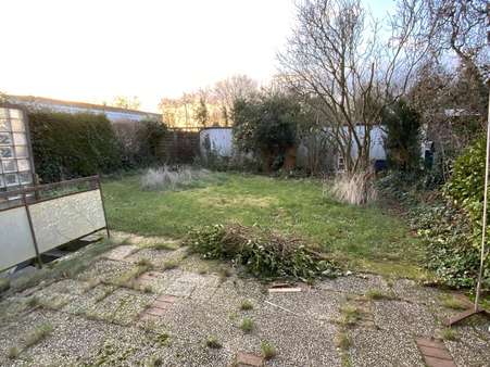 Gartenansicht - Reihenendhaus in 47269 Duisburg mit 113m² kaufen