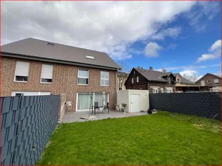 Blick vom Garten - Doppelhaushälfte in 47167 Duisburg mit 160m² kaufen
