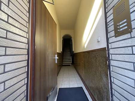 Hauseingang - Mehrfamilienhaus in 47229 Duisburg mit 199m² kaufen