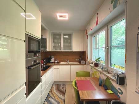 Küche - Doppelhaushälfte in 47055 Duisburg mit 104m² kaufen