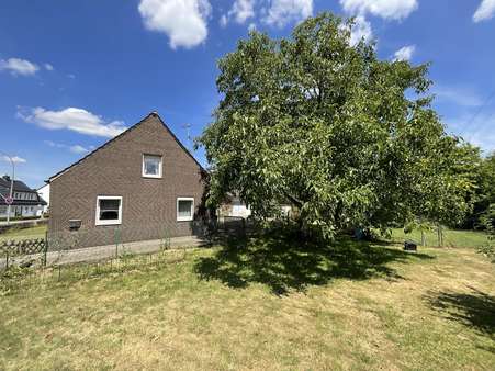 Seitenansicht Seitenansicht - Doppelhaushälfte in 47495 Rheinberg mit 143m² kaufen