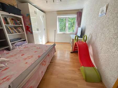 Schlafzimmer - Etagenwohnung in 40474 Düsseldorf mit 60m² kaufen
