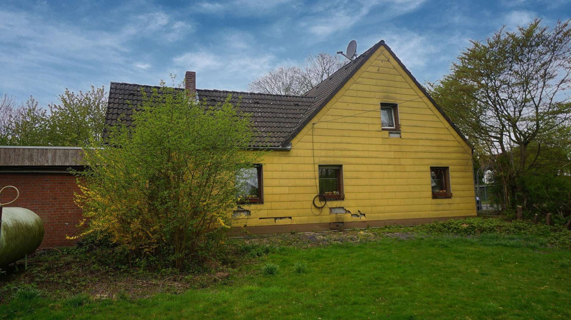 Hausansicht - Einfamilienhaus in 47506 Neukirchen-Vluyn mit 128m² kaufen