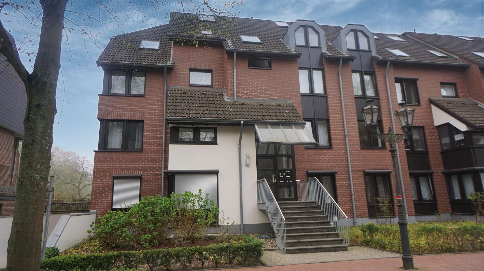 Hausansicht - Etagenwohnung in 47441 Moers mit 63m² kaufen