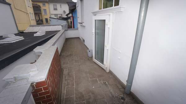 der Balkon zum Haus - Reihenmittelhaus in 47441 Moers mit 101m² kaufen