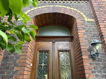 Detailaufnahme Haustür Detailaufnahme Haustür - Einfamilienhaus in 47445 Moers mit 268m² kaufen