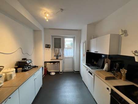 Wohnung; Küche - Wohn- / Geschäftshaus in 47226 Duisburg mit 210m² als Kapitalanlage kaufen