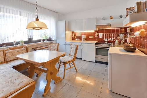 der Blick in die Küche der Blick in die Küche - Doppelhaushälfte in 47199 Duisburg mit 108m² kaufen