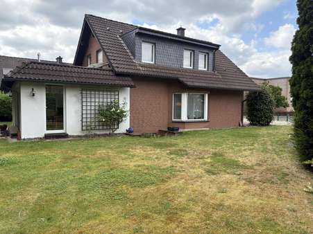 Gebäudeseite Gebäudeseite - Einfamilienhaus in 47506 Neukirchen-Vluyn mit 142m² kaufen
