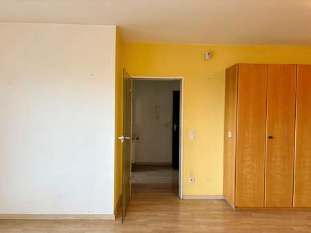 Blick in die Diele Blick in die Diele - Etagenwohnung in 47441 Moers mit 90m² kaufen