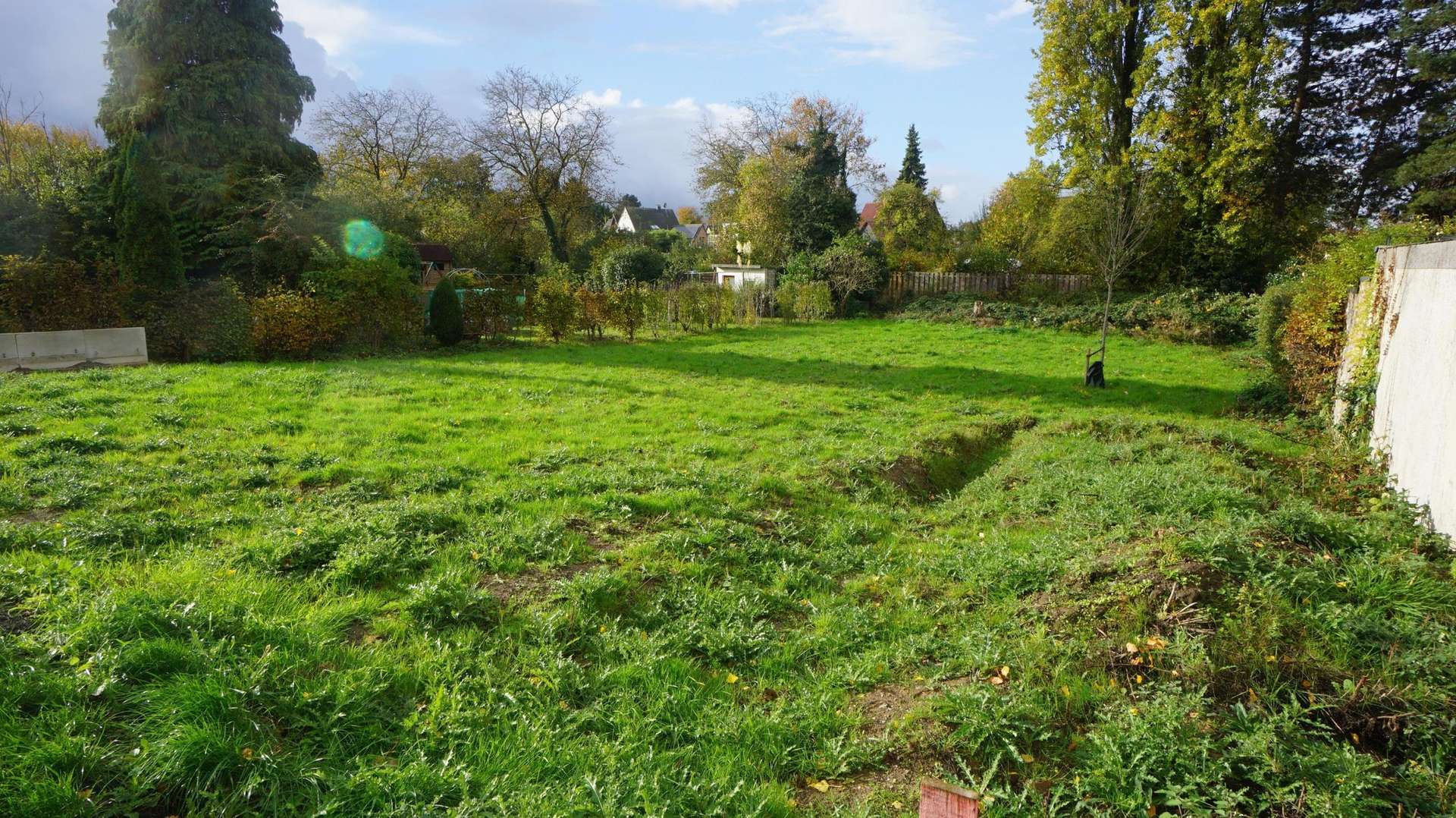 Blick in das Grundstück Blick in das Grundstück - Grundstück in 47447 Moers mit 673m² kaufen