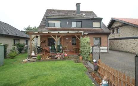 Rückansicht des Gebäudes - Zweifamilienhaus in 47495 Rheinberg mit 200m² günstig kaufen