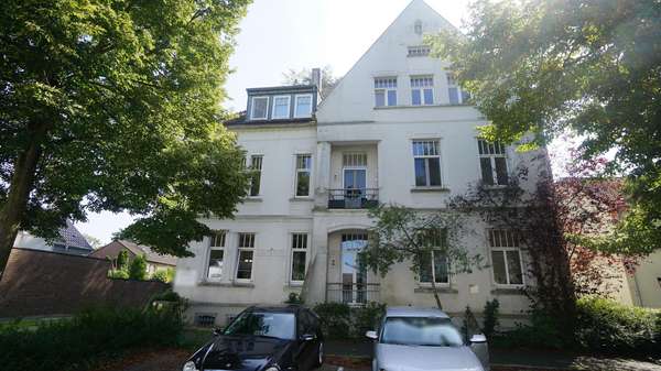 Straßenansicht - Mehrfamilienhaus in 47506 Neukirchen-Vluyn mit 315m² kaufen