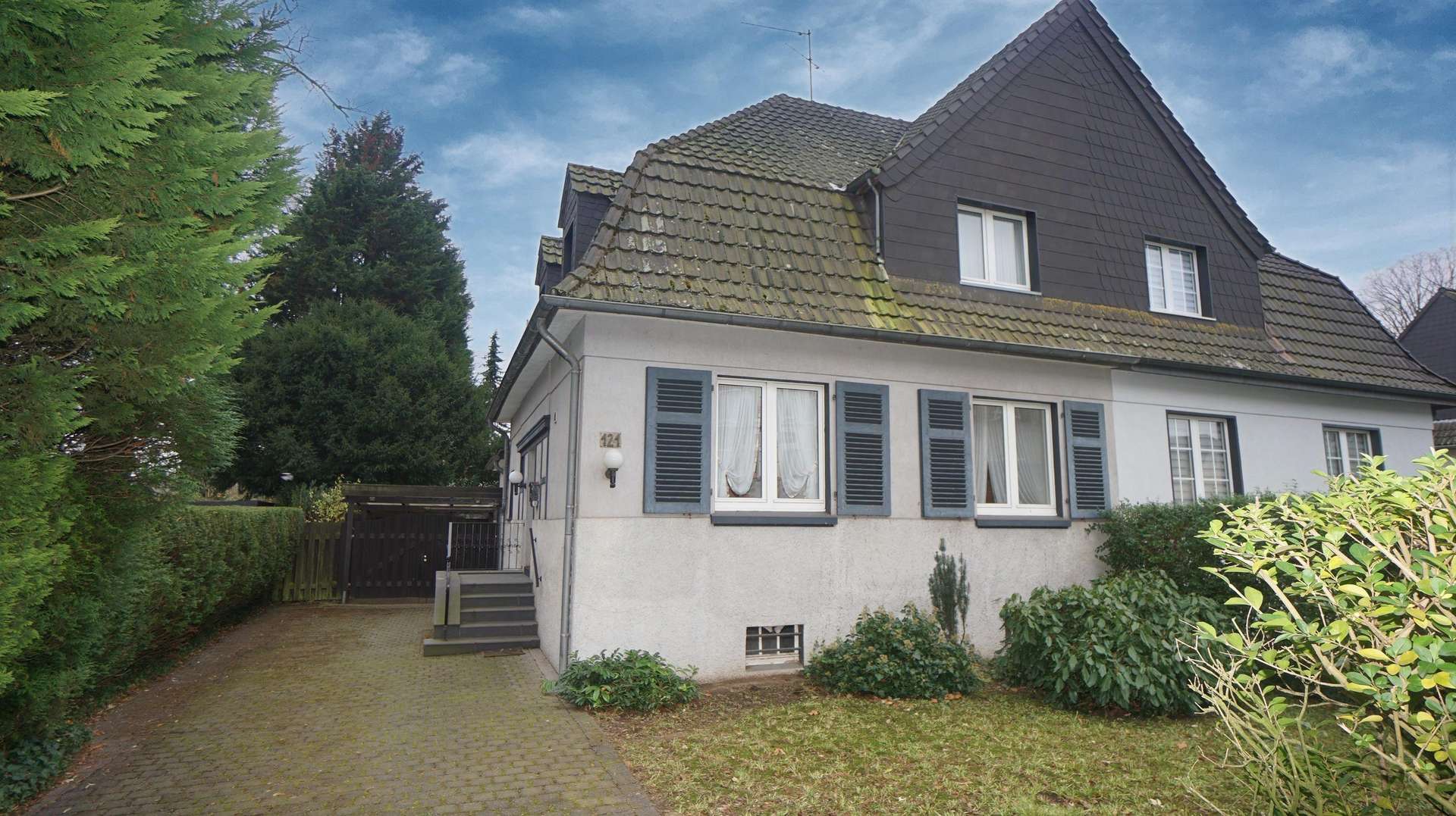 Hausansicht - Doppelhaushälfte in 47228 Duisburg mit 134m² kaufen