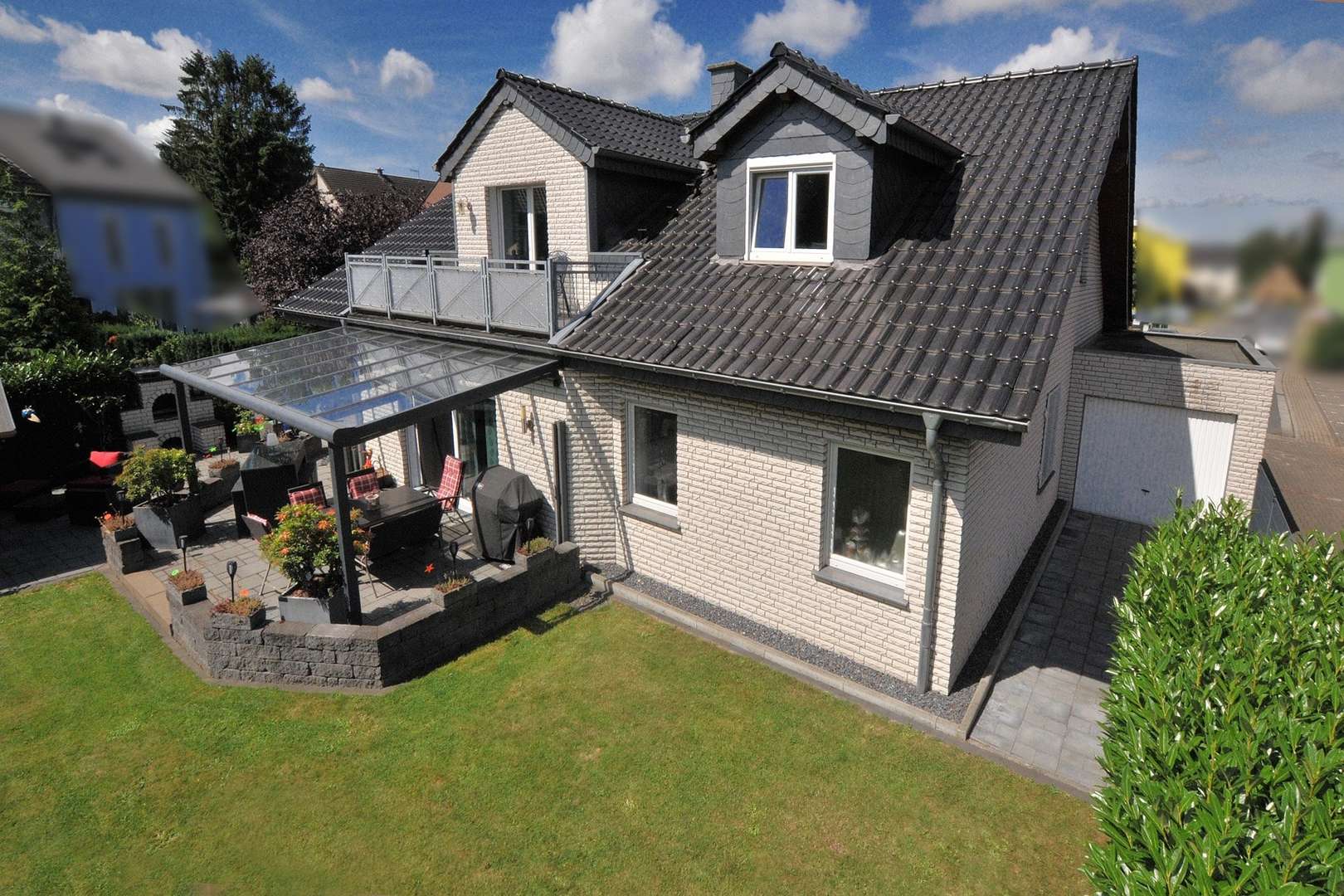 ein toller Eindruck - Einfamilienhaus in 47441 Moers mit 285m² kaufen