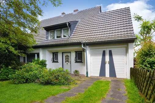 Willkommen - Einfamilienhaus in 47506 Neukirchen-Vluyn mit 265m² kaufen