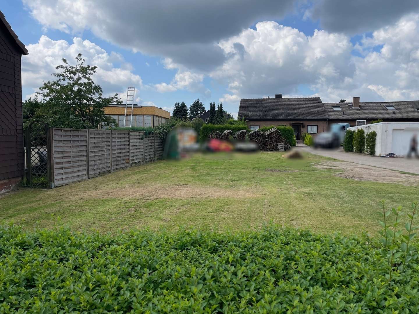 Ansicht frontal von der Straße aus - Grundstück in 47199 Duisburg mit 484m² kaufen