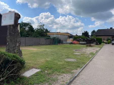 Ansicht seitlich - Grundstück in 47199 Duisburg mit 484m² kaufen