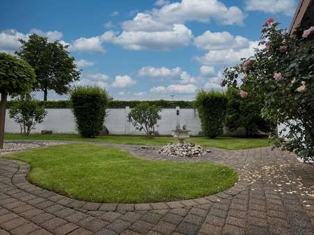 Gartenansicht - Einfamilienhaus in 46509 Xanten mit 131m² kaufen