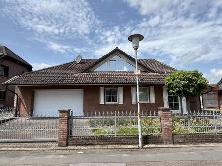 Straßenansicht - Einfamilienhaus in 46509 Xanten mit 131m² kaufen