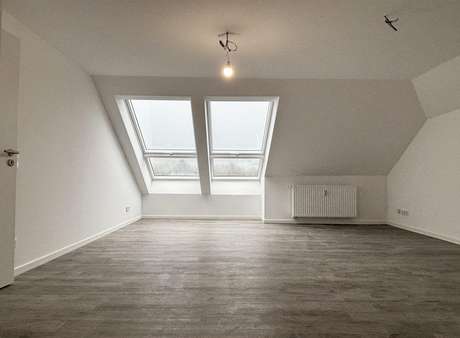 Wohnbereich - Dachgeschosswohnung in 46562 Voerde mit 54m² mieten