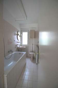Badezimmer - Erdgeschosswohnung in 46535 Dinslaken mit 69m² kaufen
