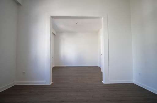 Wohn-/ Essbereich OG Wohn-/ Essbereich OG - Mehrfamilienhaus in 46535 Dinslaken mit 279m² kaufen