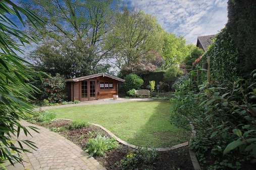 Garten mit großer Gartenhütte - Einfamilienhaus in 46535 Dinslaken mit 120m² kaufen