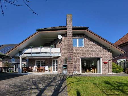 Rückansicht - Zweifamilienhaus in 46485 Wesel mit 278m² kaufen