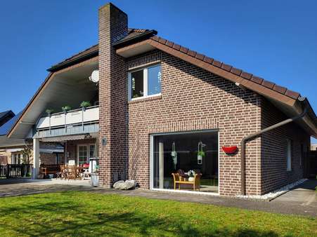 Rückansicht - Zweifamilienhaus in 46485 Wesel mit 278m² kaufen